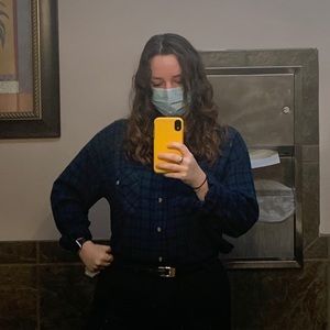 Meet your Posher, Casey